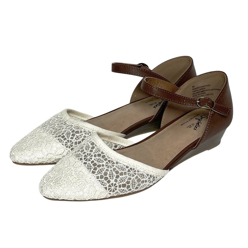 SEYCHELLES Women’s Lace Pointer Tow Ankle Strap Sandal
